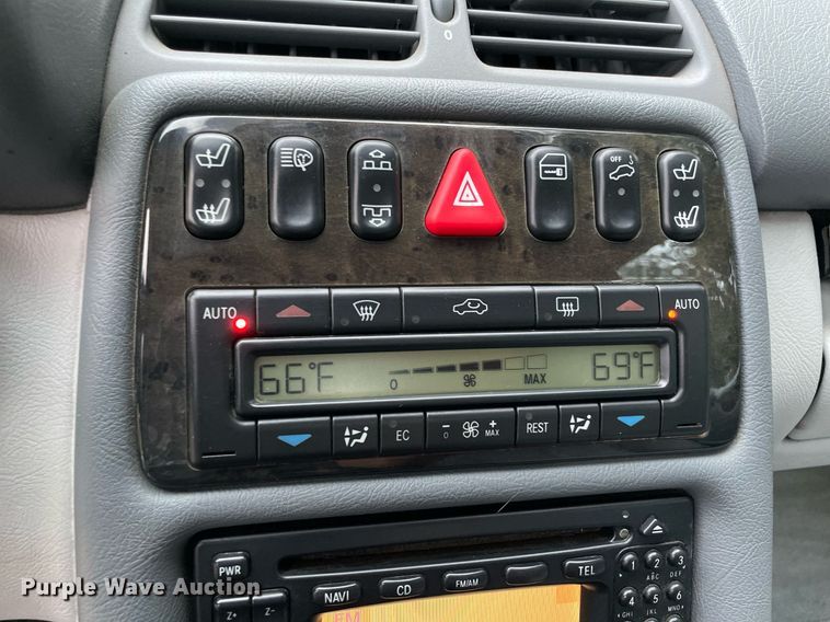 image for item NB9048 2003 Mercedes Benz CLK 430  convertible