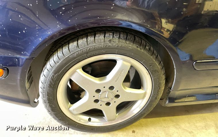 image for item NB9048 2003 Mercedes Benz CLK 430  convertible