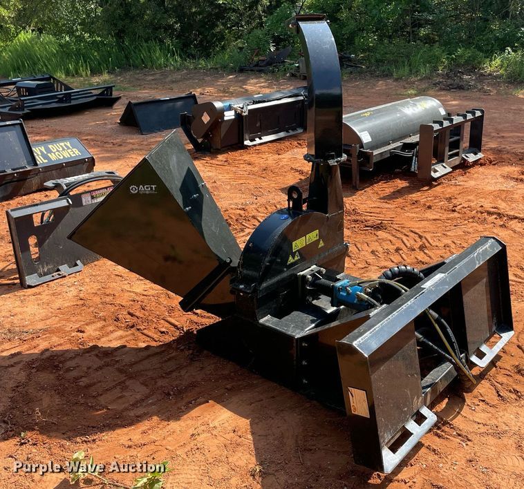 Skid steer wood chipper in Tecumseh, OK Item NB9066 sold Purple Wave