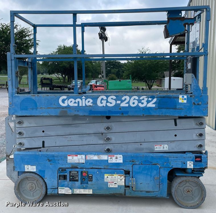 image for item NB9083 2014 Genie GS-2632  scissor lift