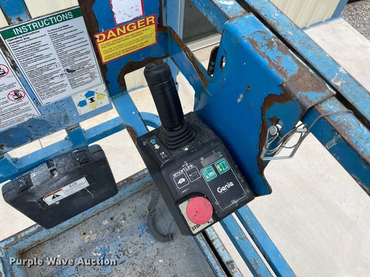 image for item NB9083 2014 Genie GS-2632  scissor lift