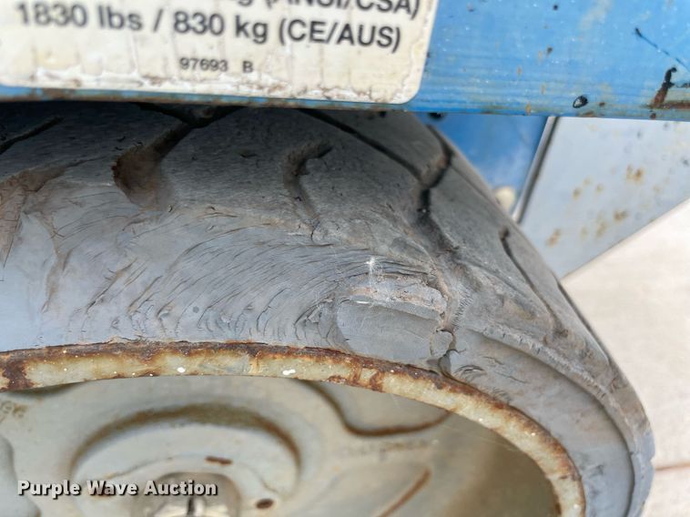 image for item NB9083 2014 Genie GS-2632  scissor lift