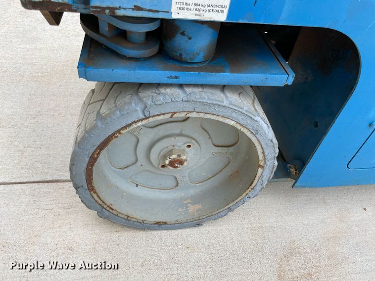 image for item NB9083 2014 Genie GS-2632  scissor lift