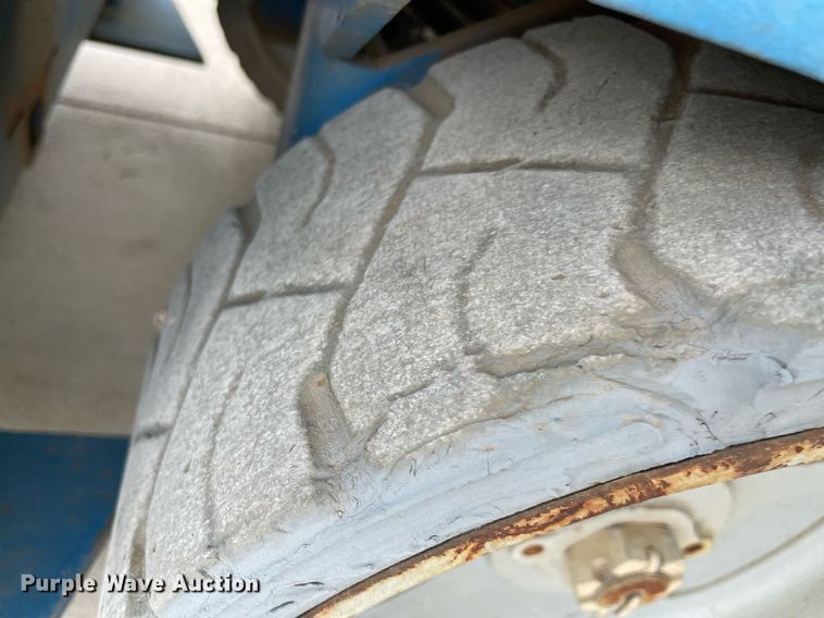 image for item NB9083 2014 Genie GS-2632  scissor lift