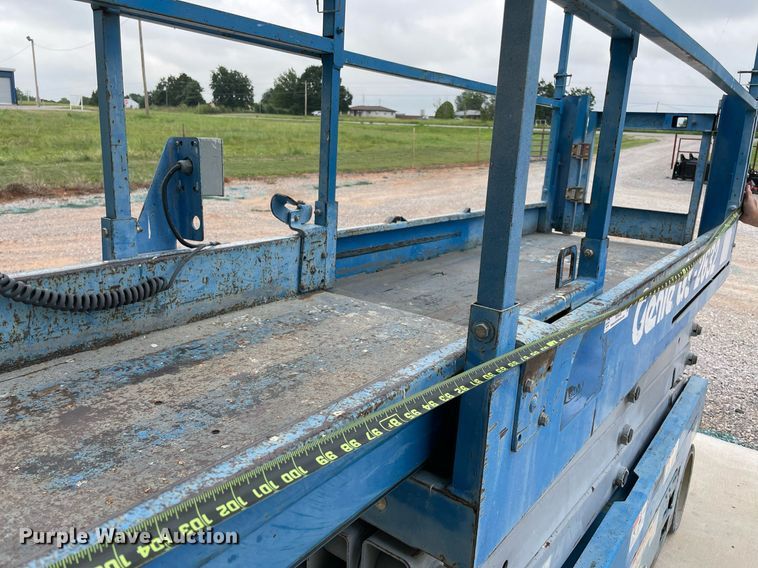 image for item NB9083 2014 Genie GS-2632  scissor lift