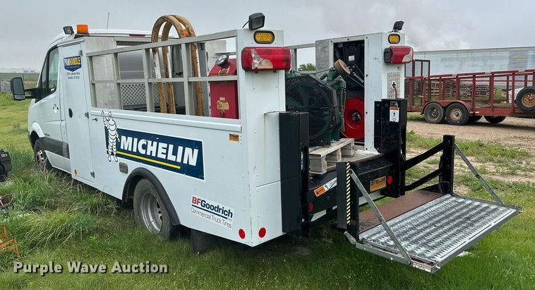 image for item NI9797 (2) Utility vans