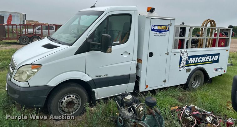 image for item NI9797 (2) Utility vans