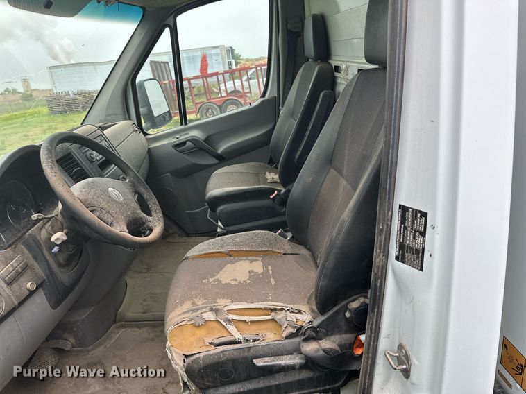 image for item NI9797 (2) Utility vans