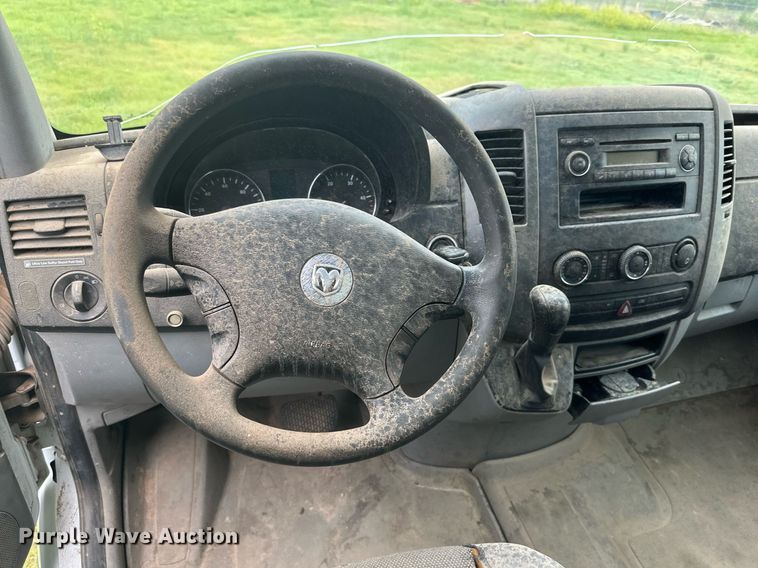 image for item NI9797 (2) Utility vans