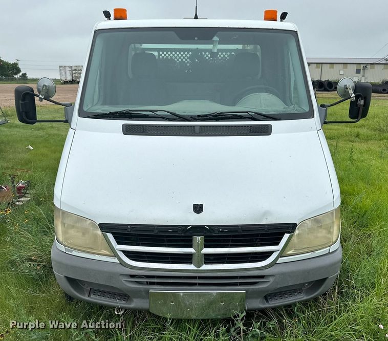 image for item NI9797 (2) Utility vans
