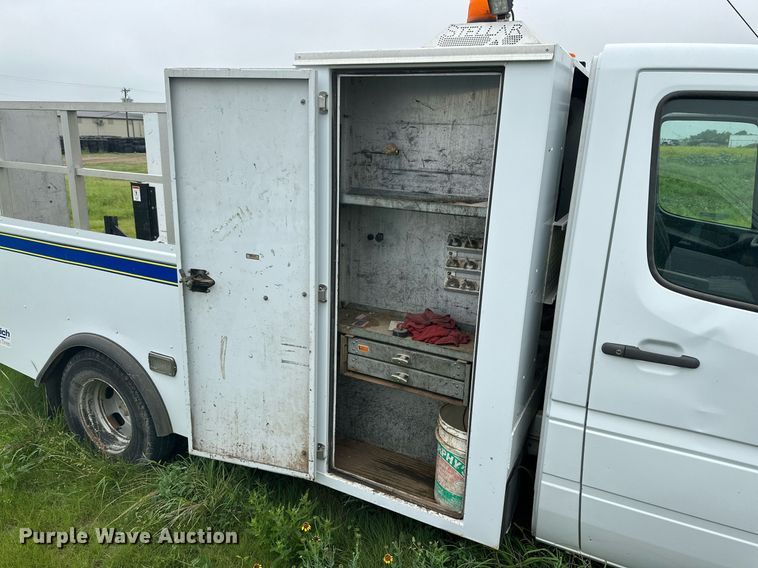 image for item NI9797 (2) Utility vans