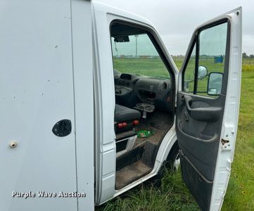 image for item NI9797 (2) Utility vans