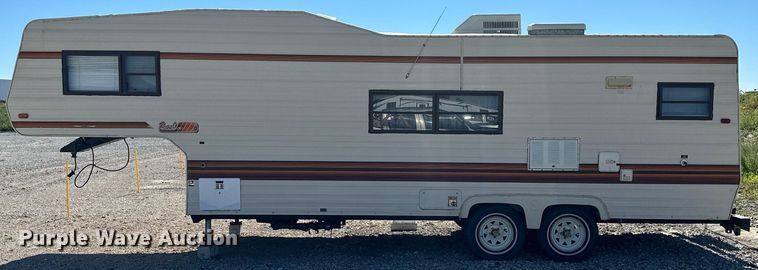image for item NP9742 1989 Excell  camper