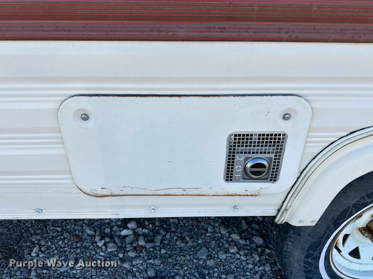 image for item NP9742 1989 Excell  camper