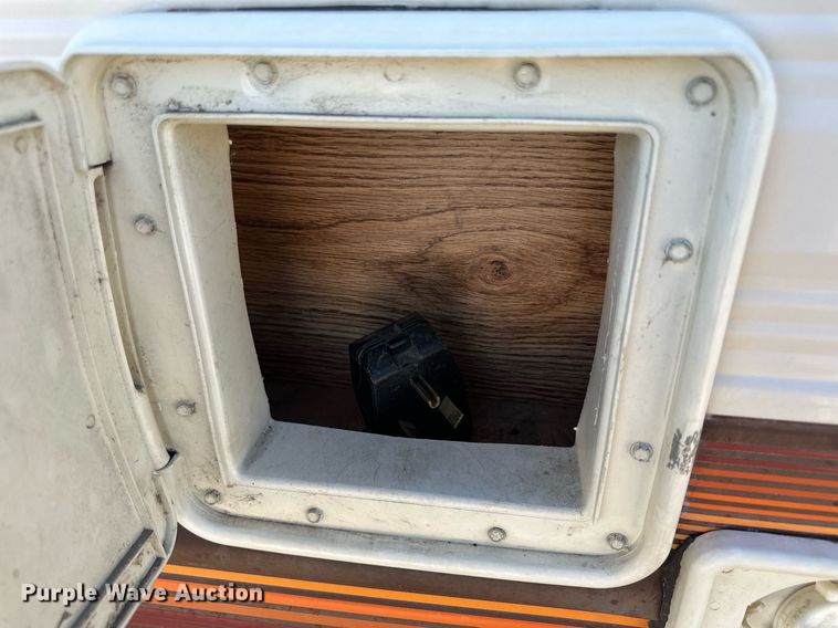 image for item NP9742 1989 Excell  camper