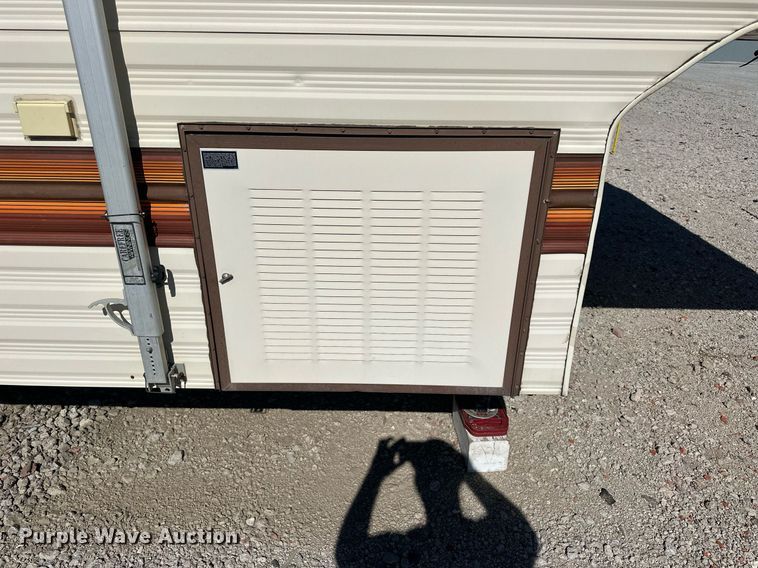 image for item NP9742 1989 Excell  camper