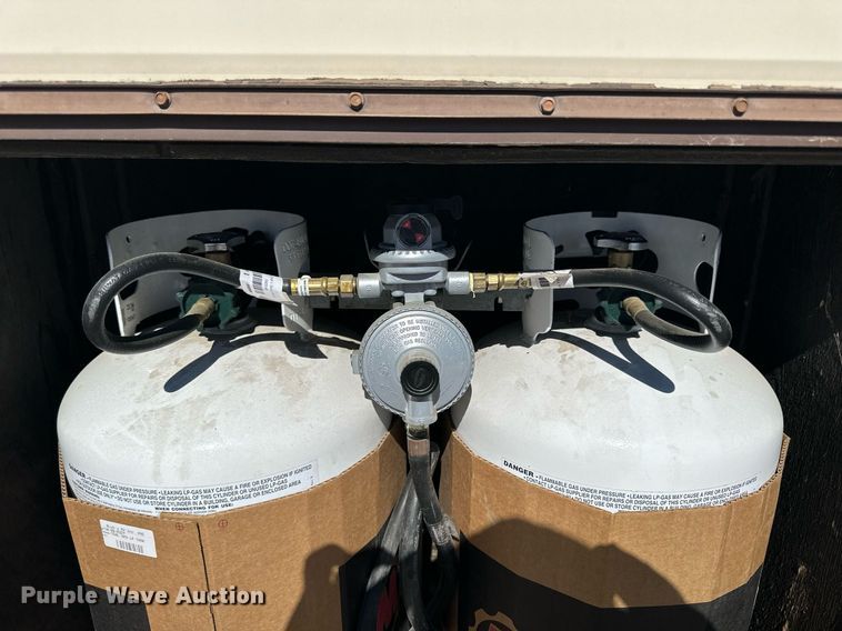 image for item NP9742 1989 Excell  camper