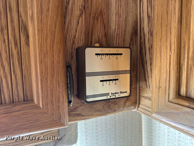 image for item NP9742 1989 Excell  camper