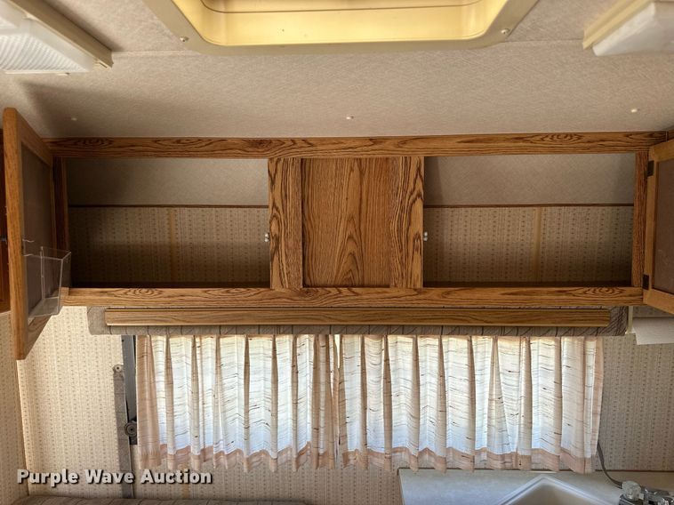 image for item NP9742 1989 Excell  camper