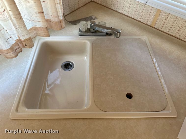 image for item NP9742 1989 Excell  camper