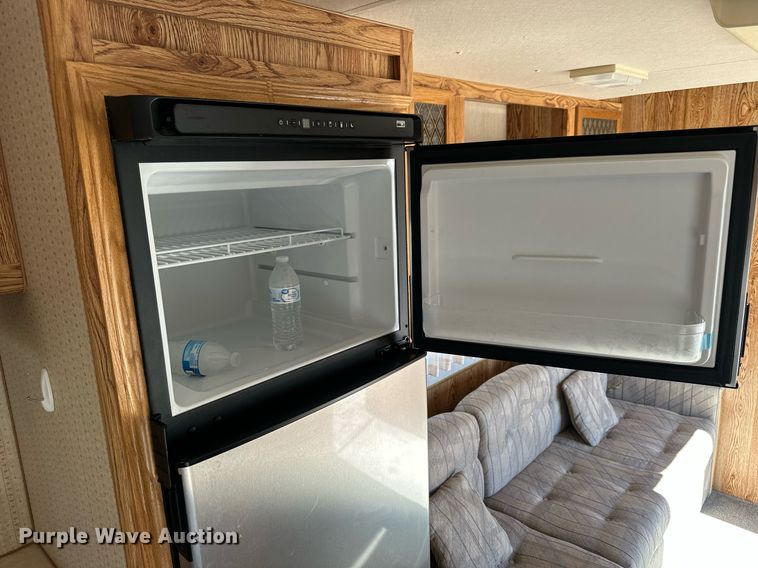 image for item NP9742 1989 Excell  camper