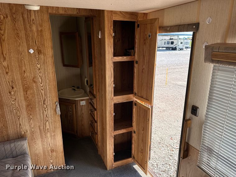 image for item NP9742 1989 Excell  camper