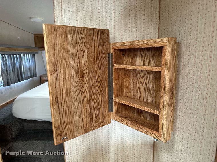 image for item NP9742 1989 Excell  camper