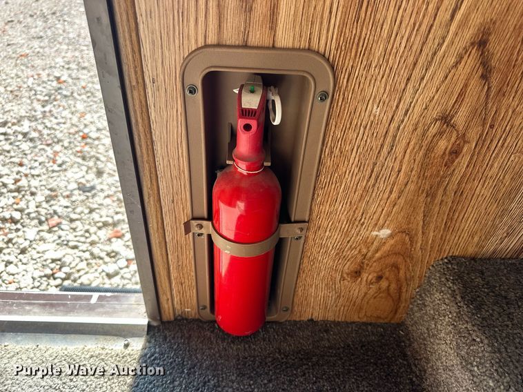 image for item NP9742 1989 Excell  camper