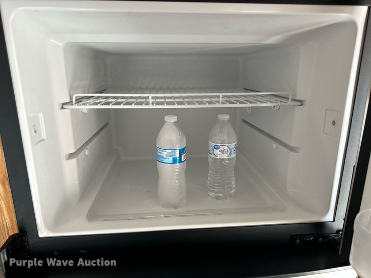 image for item NP9742 1989 Excell  camper