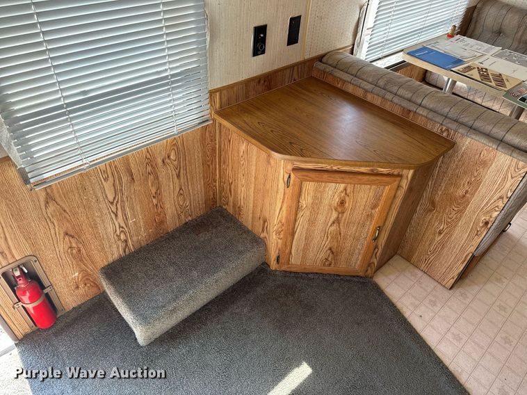 image for item NP9742 1989 Excell  camper