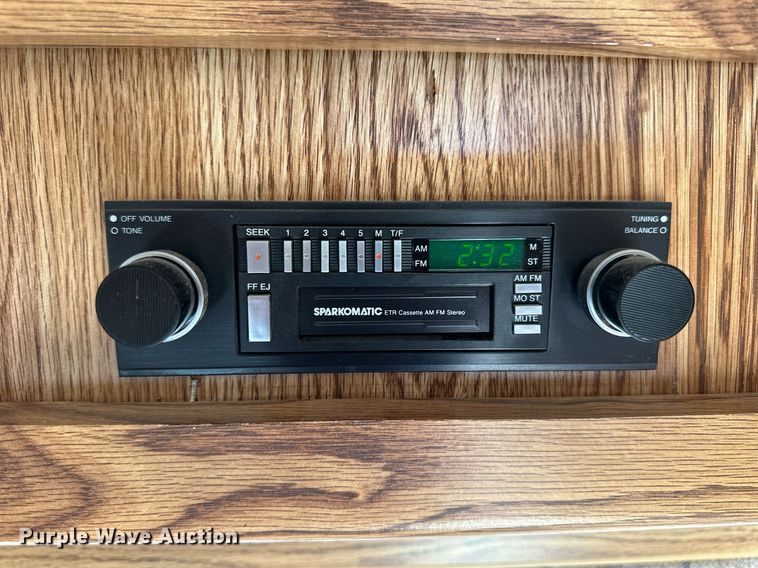 image for item NP9742 1989 Excell  camper