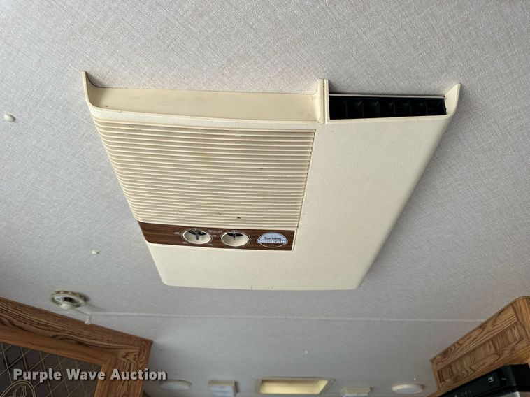 image for item NP9742 1989 Excell  camper