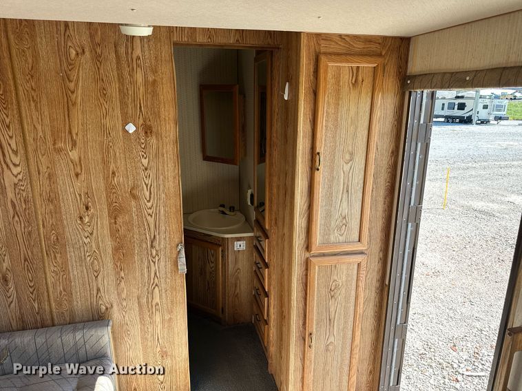 image for item NP9742 1989 Excell  camper