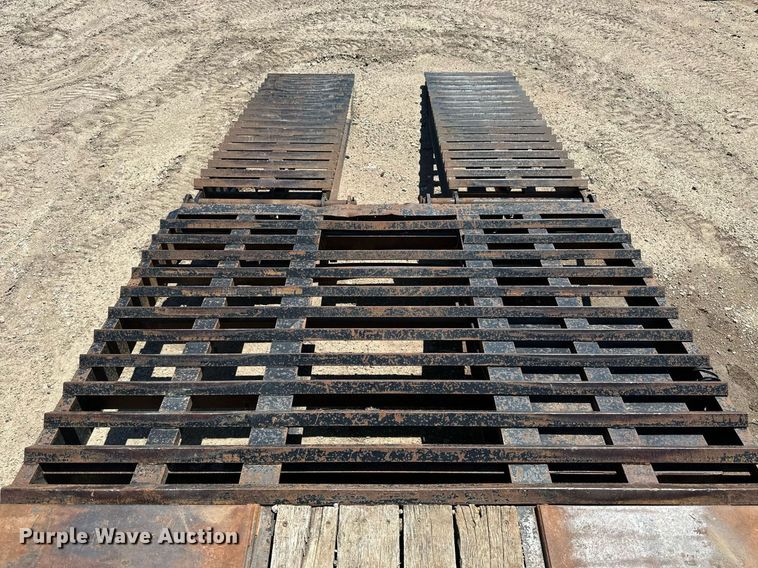 image for item NP9745 2010 Kaufman  equipment trailer