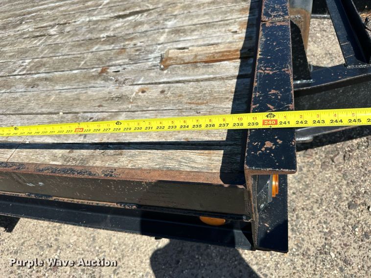 image for item NP9750 2001 Holden HCZ20KT  equipment trailer