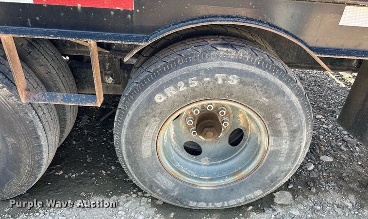 image for item NP9750 2001 Holden HCZ20KT  equipment trailer