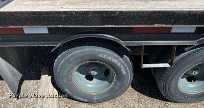 image for item NP9750 2001 Holden HCZ20KT  equipment trailer