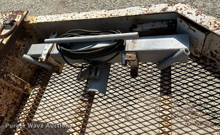 image for item NP9755 2008 CZ Engineering CZ15KP  pole trailer