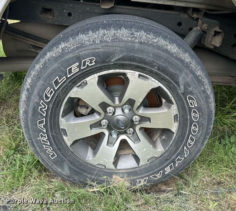 image for item NP9779 2012 Ford F150  SuperCab pickup truck