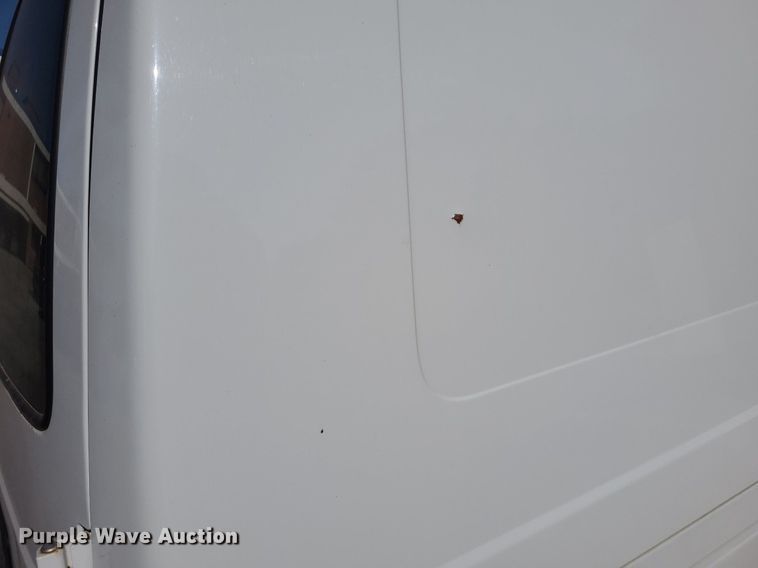 image for item NX9596 2000 Chevrolet Astro  van