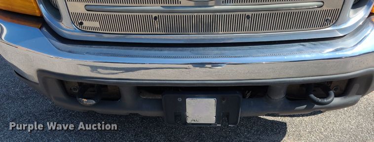 image for item NX9597 2000 Ford F350 Super Duty XLT  SuperCab flatbed pickup truck