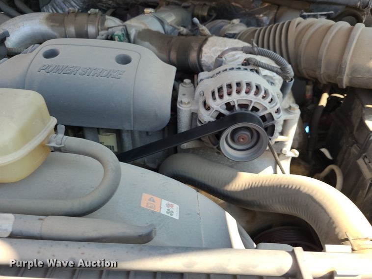 image for item NX9597 2000 Ford F350 Super Duty XLT  SuperCab flatbed pickup truck