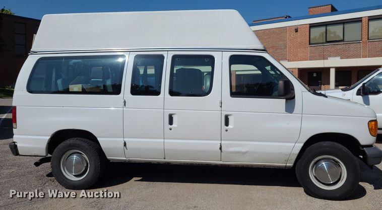 image for item NX9598 2006 Ford E250  van
