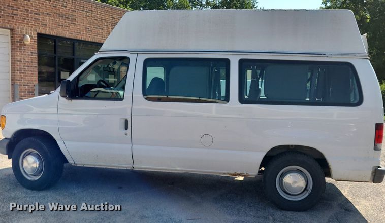 image for item NX9598 2006 Ford E250  van