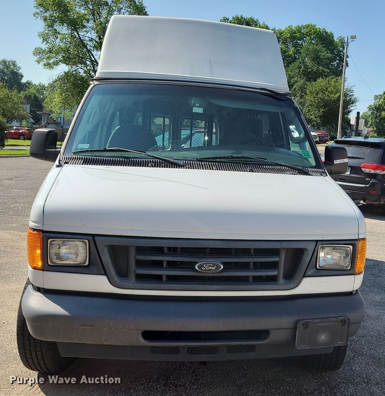 image for item NX9598 2006 Ford E250  van