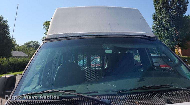 image for item NX9598 2006 Ford E250  van