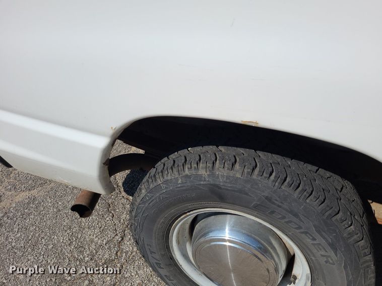 image for item NX9598 2006 Ford E250  van