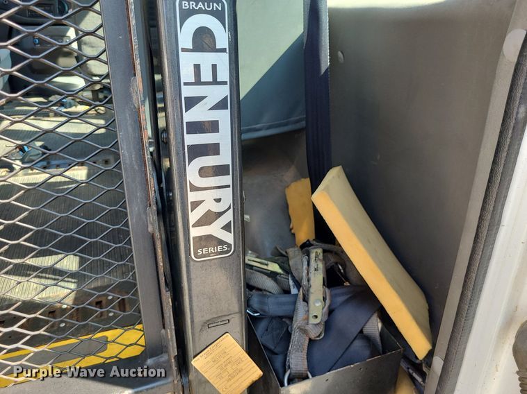 image for item NX9598 2006 Ford E250  van