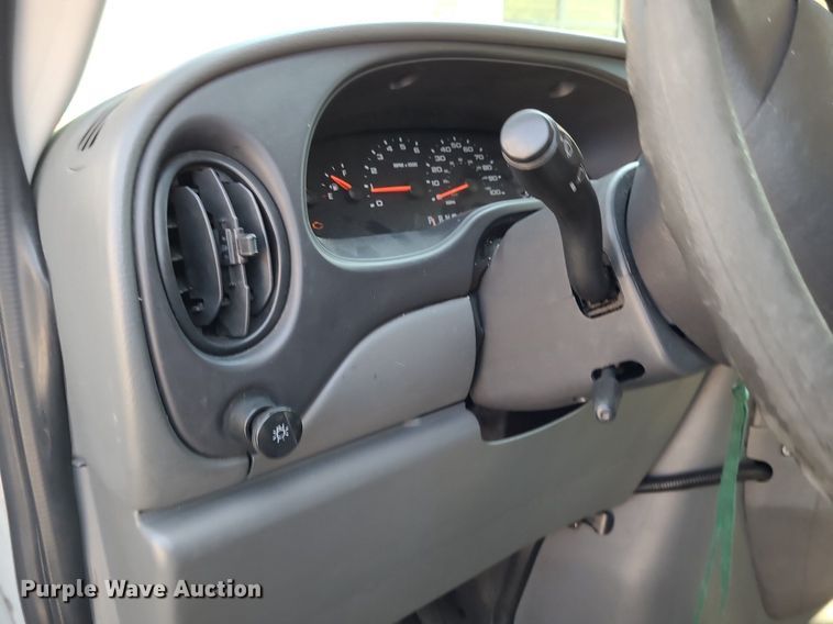 image for item NX9598 2006 Ford E250  van