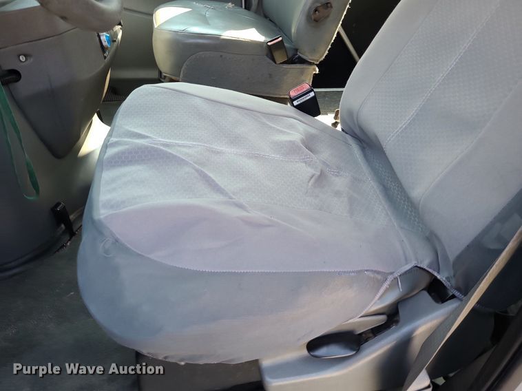 image for item NX9598 2006 Ford E250  van